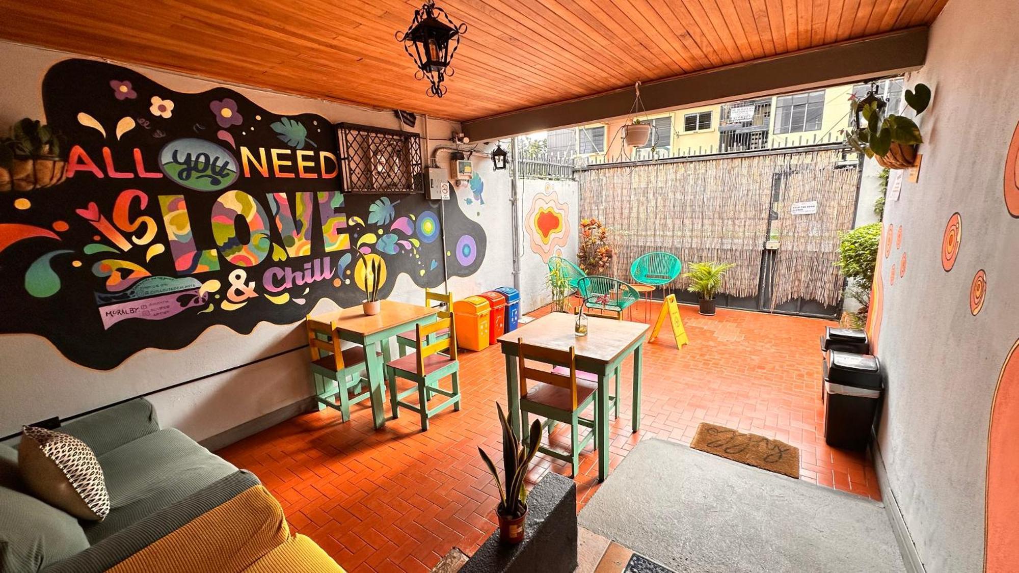 Chillout Hostel Barrio Escalante San Jose  Exterior photo